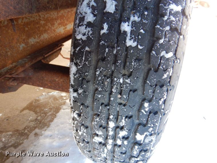 image for item DK5034 2002 United Express  enclosed cargo trailer with lube system