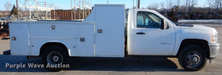 image for item DK5035 2013 Chevrolet Silverado 3500HD  pickup truck