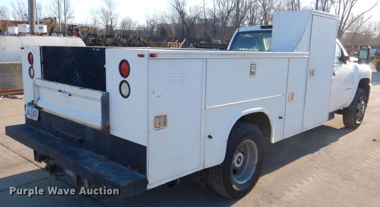 image for item DK5035 2013 Chevrolet Silverado 3500HD  pickup truck