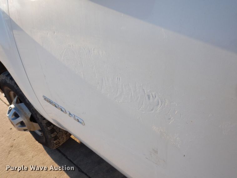 image for item DK5035 2013 Chevrolet Silverado 3500HD  pickup truck