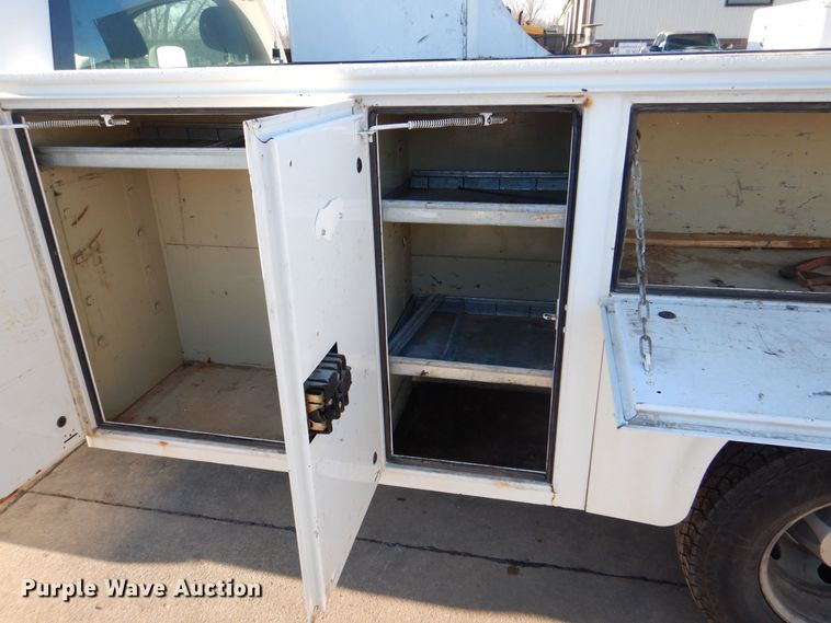 image for item DK5035 2013 Chevrolet Silverado 3500HD  pickup truck