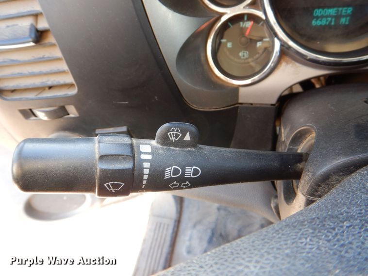 image for item DK5035 2013 Chevrolet Silverado 3500HD  pickup truck