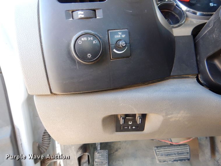 image for item DK5035 2013 Chevrolet Silverado 3500HD  pickup truck