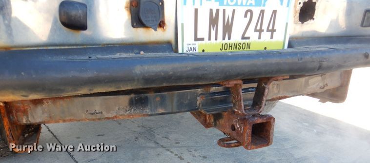 image for item DK5036 2004 Chevrolet Silverado 2500HD  pickup truck