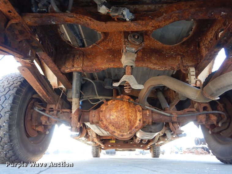 image for item DK5036 2004 Chevrolet Silverado 2500HD  pickup truck