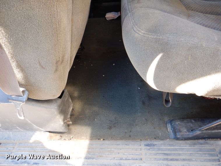 image for item DK5036 2004 Chevrolet Silverado 2500HD  pickup truck