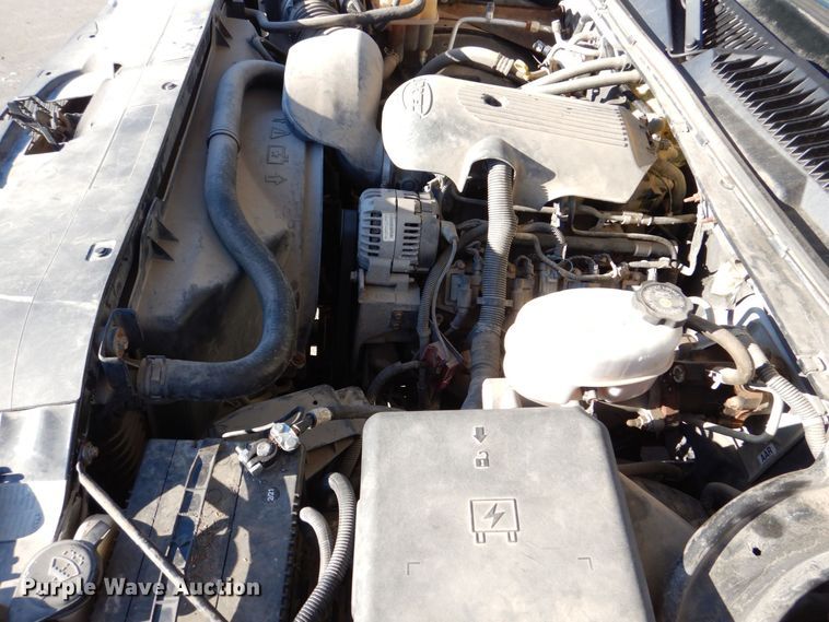 image for item DK5036 2004 Chevrolet Silverado 2500HD  pickup truck