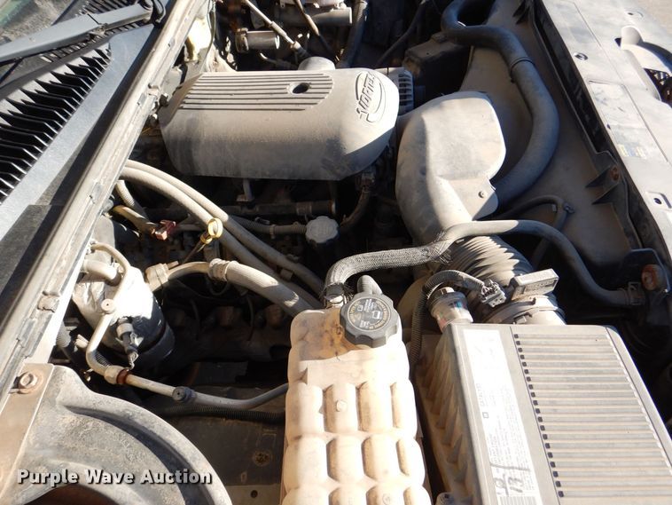 image for item DK5036 2004 Chevrolet Silverado 2500HD  pickup truck