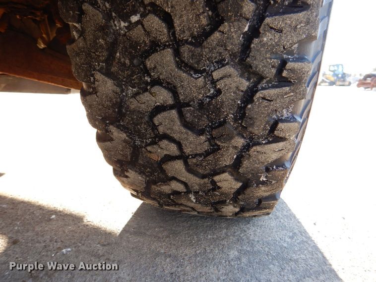 image for item DK5036 2004 Chevrolet Silverado 2500HD  pickup truck