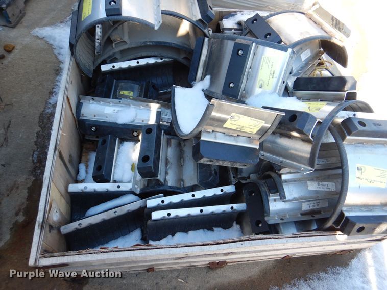 image for item DK5037 Pipe chocks