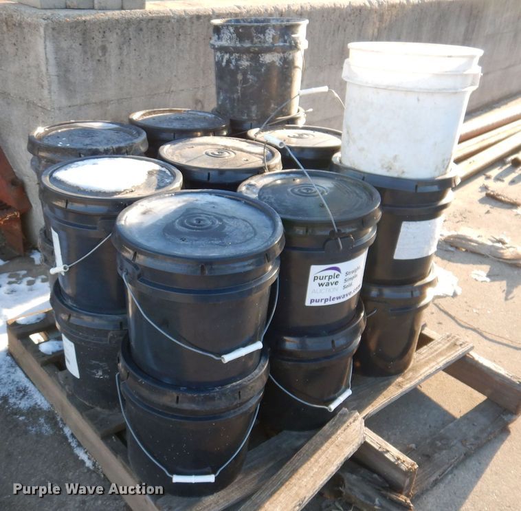 image for item DK5039 (18) buckets of Birmingham Fastener bolts