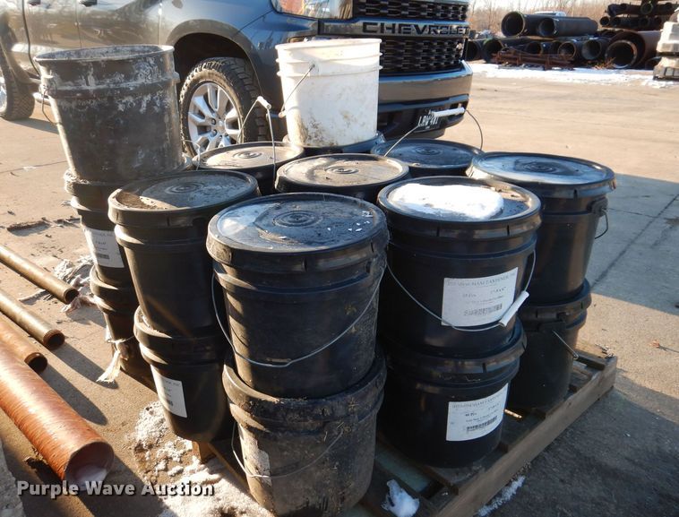 image for item DK5039 (18) buckets of Birmingham Fastener bolts