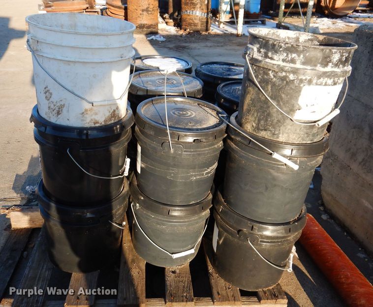 image for item DK5039 (18) buckets of Birmingham Fastener bolts