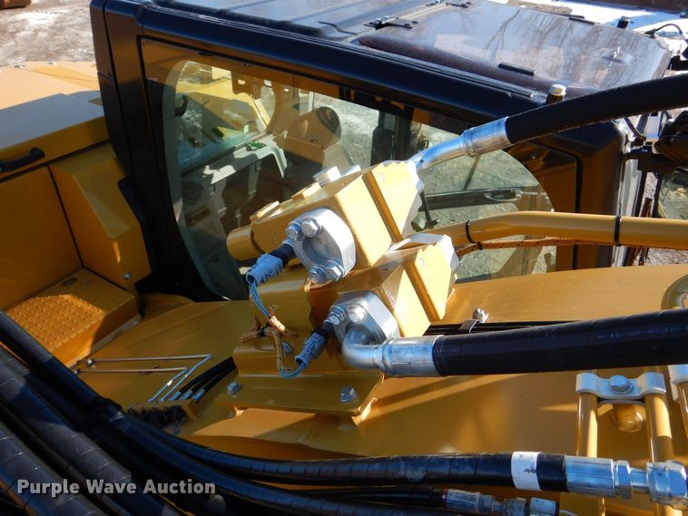 image for item DK5051 2021 Caterpillar 325  excavator