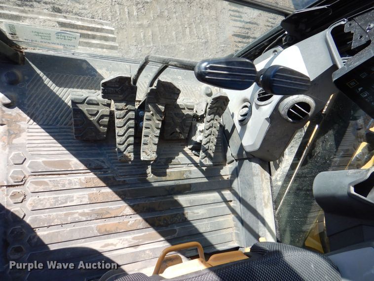 image for item DK5051 2021 Caterpillar 325  excavator