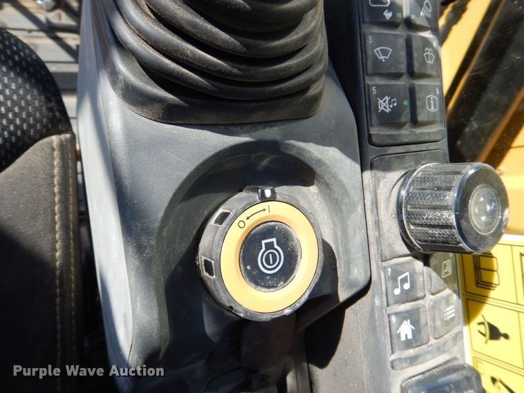 image for item DK5051 2021 Caterpillar 325  excavator