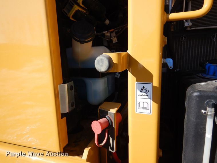 image for item DK5051 2021 Caterpillar 325  excavator