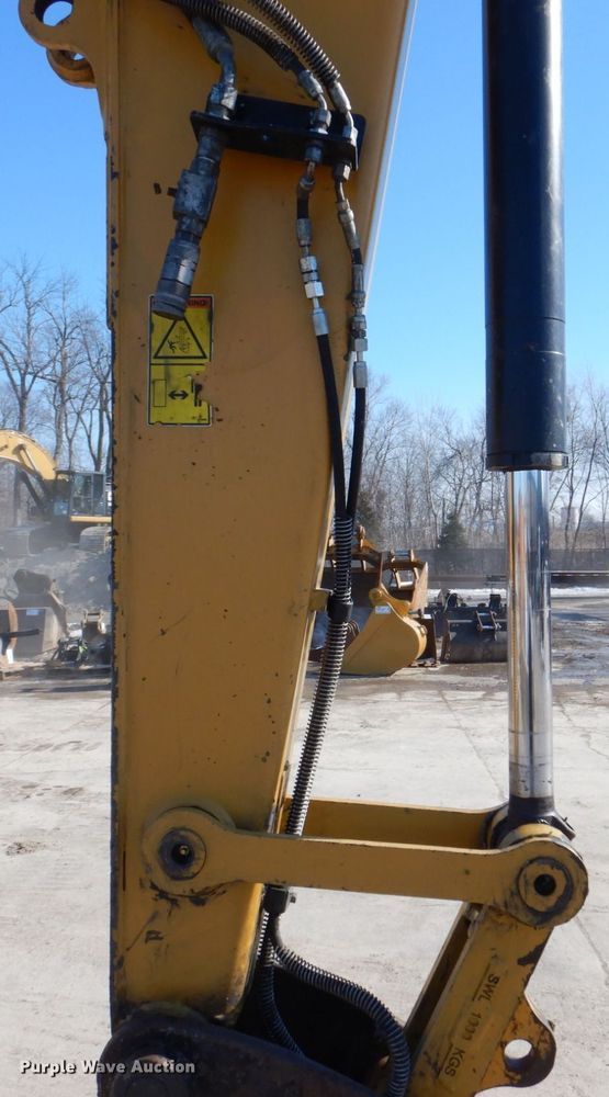 image for item DK5056 2015 Caterpillar 308E2 CR  mini excavator