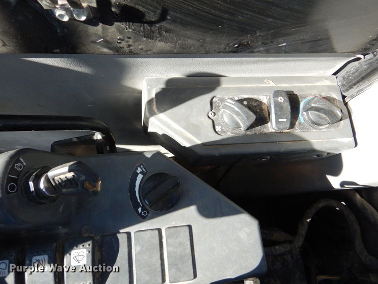 image for item DK5056 2015 Caterpillar 308E2 CR  mini excavator