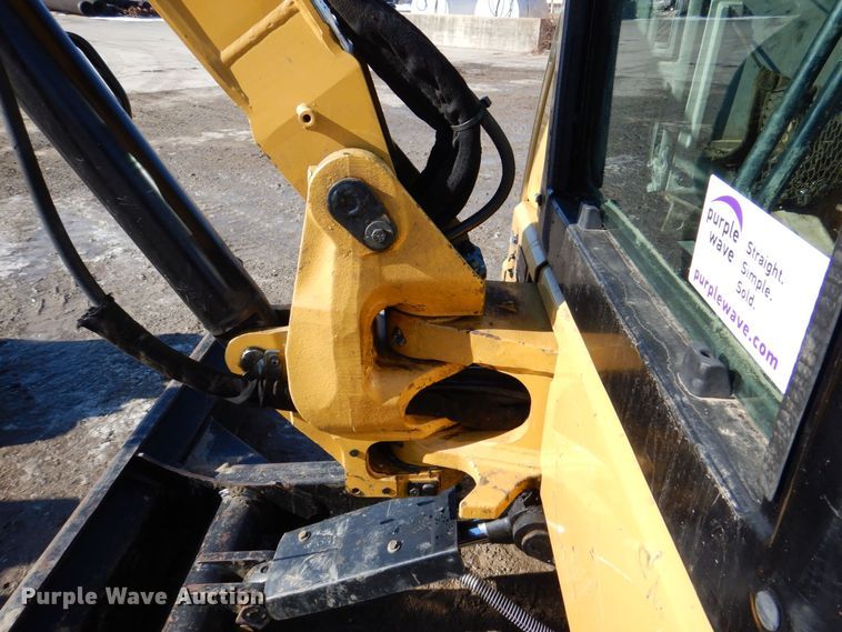 image for item DK5057 2016 Caterpillar 304E2 CR  mini excavator