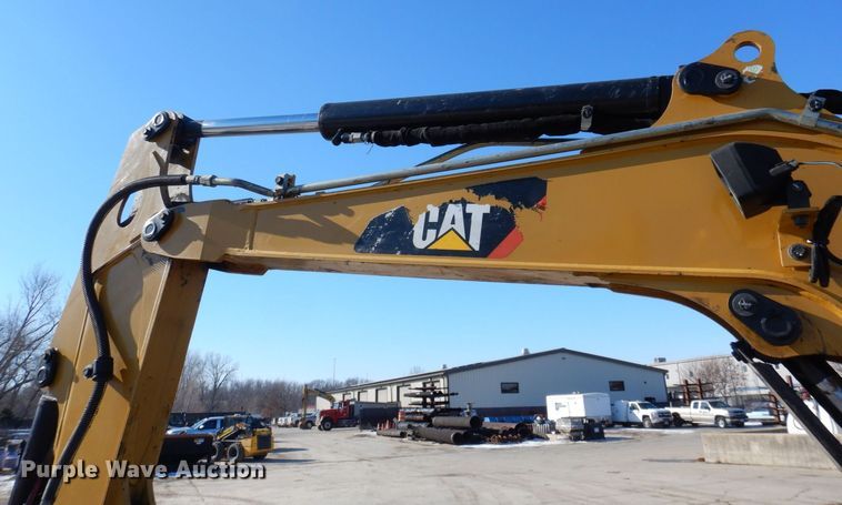 image for item DK5057 2016 Caterpillar 304E2 CR  mini excavator