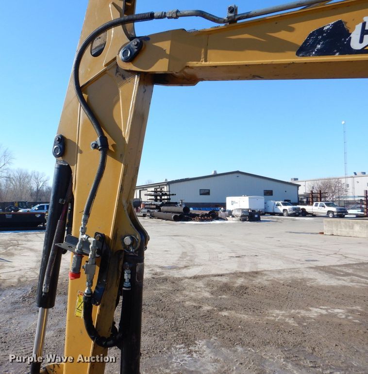 image for item DK5057 2016 Caterpillar 304E2 CR  mini excavator