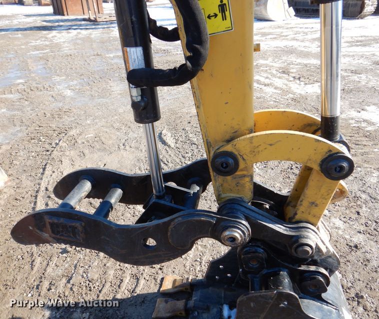 image for item DK5057 2016 Caterpillar 304E2 CR  mini excavator