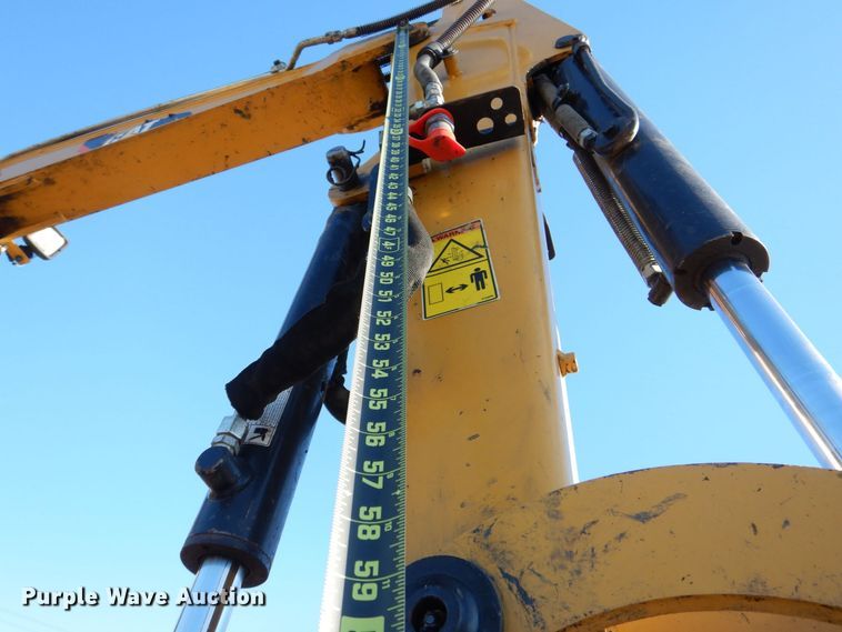 image for item DK5057 2016 Caterpillar 304E2 CR  mini excavator