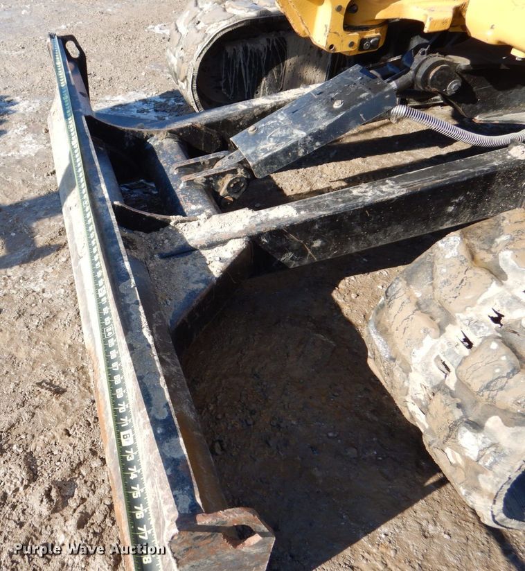 image for item DK5057 2016 Caterpillar 304E2 CR  mini excavator