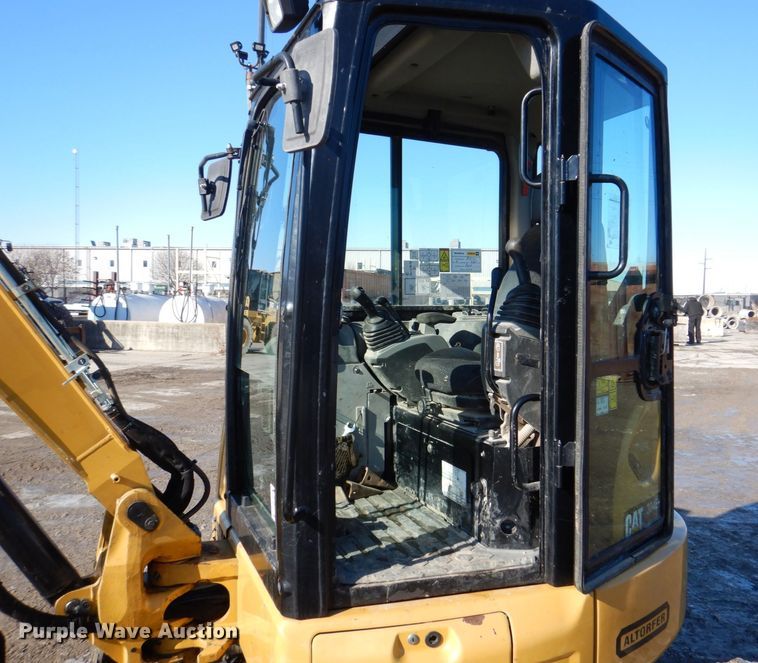 image for item DK5057 2016 Caterpillar 304E2 CR  mini excavator