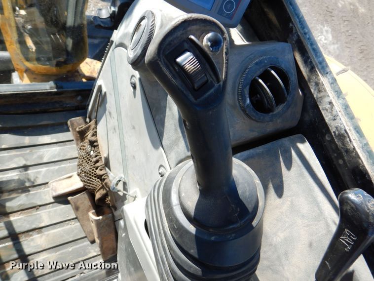 image for item DK5057 2016 Caterpillar 304E2 CR  mini excavator