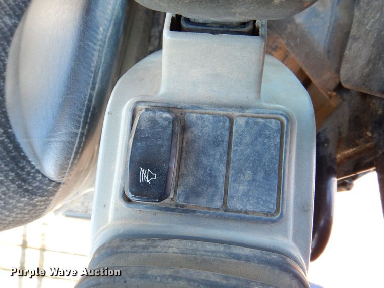 image for item DK5057 2016 Caterpillar 304E2 CR  mini excavator