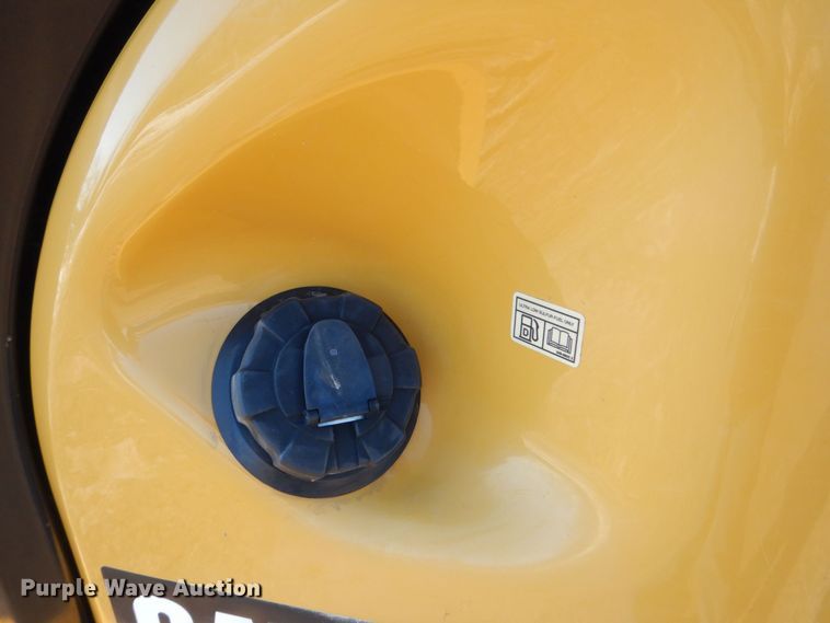 image for item DK5057 2016 Caterpillar 304E2 CR  mini excavator