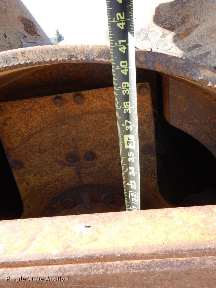 image for item DK5058 1999 Caterpillar CP433C  single drum vibratory roller