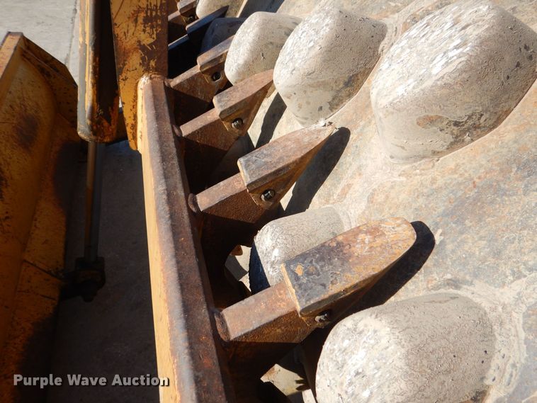 image for item DK5058 1999 Caterpillar CP433C  single drum vibratory roller