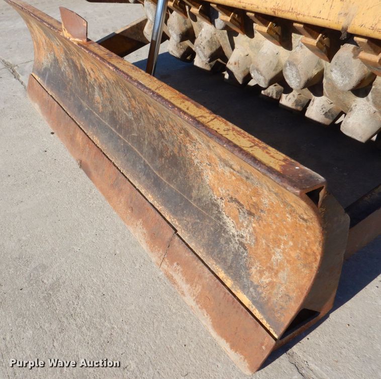 image for item DK5058 1999 Caterpillar CP433C  single drum vibratory roller