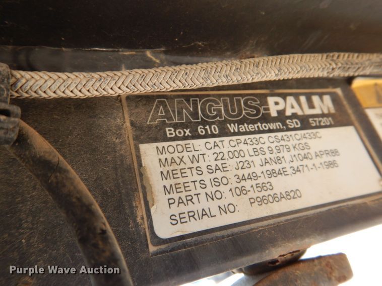 image for item DK5058 1999 Caterpillar CP433C  single drum vibratory roller