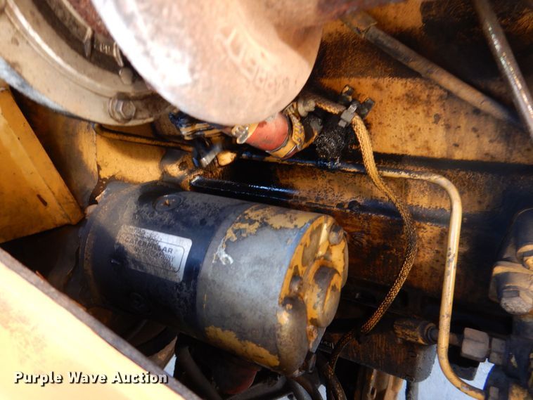 image for item DK5058 1999 Caterpillar CP433C  single drum vibratory roller