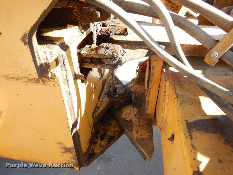 image for item DK5058 1999 Caterpillar CP433C  single drum vibratory roller