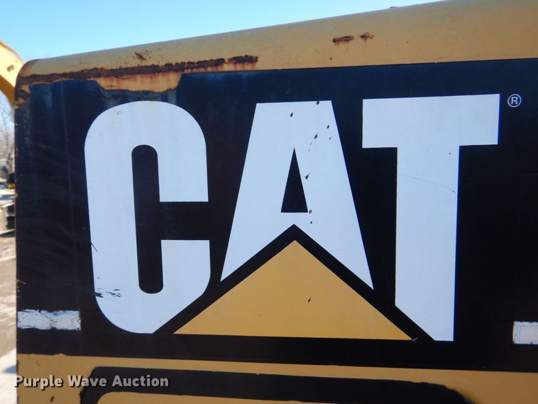 image for item DK5058 1999 Caterpillar CP433C  single drum vibratory roller