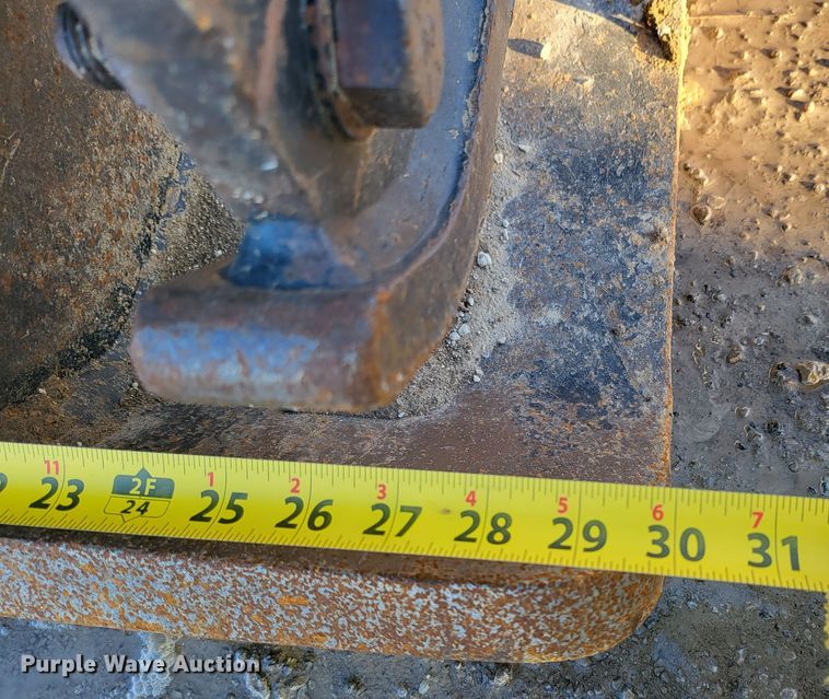 image for item DK5064 Caterpillar CVP75  excavator plate compactor