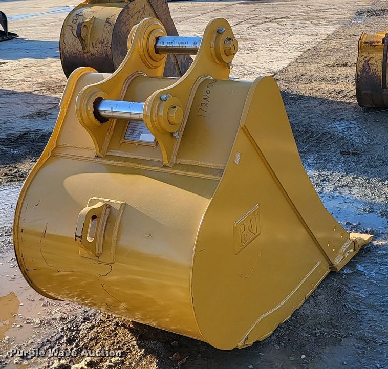 image for item DK5066 Caterpillar  36" W excavator bucket