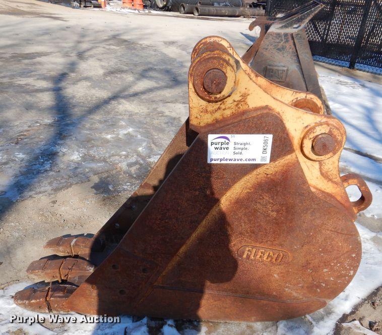 image for item DK5067 Fleco  18" W excavator bucket