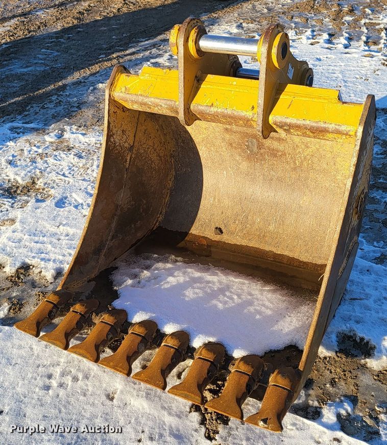 image for item DK5069 CP  35" W excavator bucket