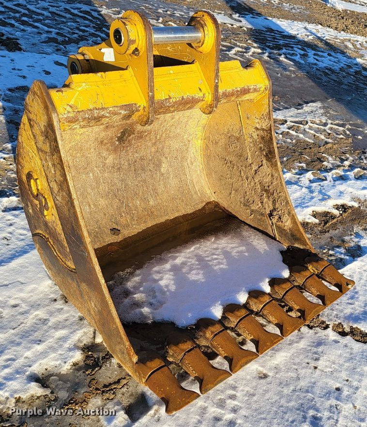 image for item DK5069 CP  35" W excavator bucket