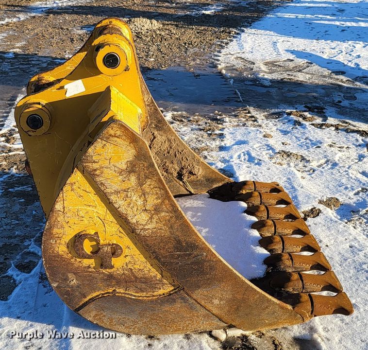 image for item DK5069 CP  35" W excavator bucket