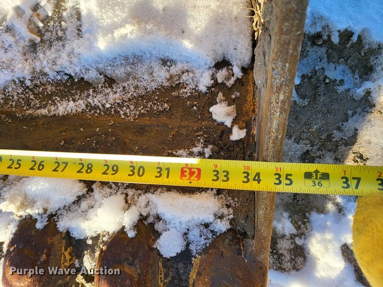 image for item DK5069 CP  35" W excavator bucket