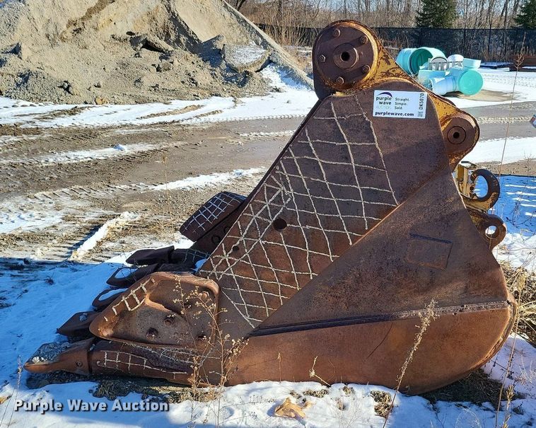 image for item DK5070 Caterpillar  56" W excavator bucket