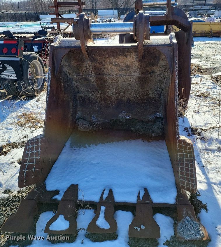 image for item DK5070 Caterpillar  56" W excavator bucket