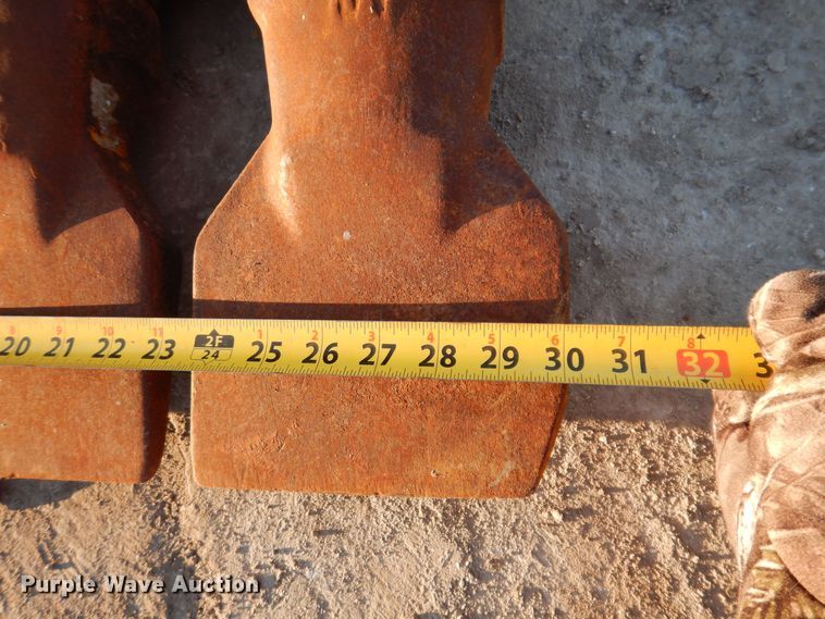 image for item DK5071 Caterpillar  30" W excavator bucket